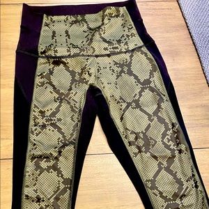 Lululemon leggings - perfect condition